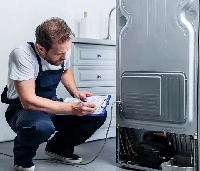 Why Pittsfield, MA Homeowners Choose Pittsfield Appliance Pro for Refrigerator Leak Repair?